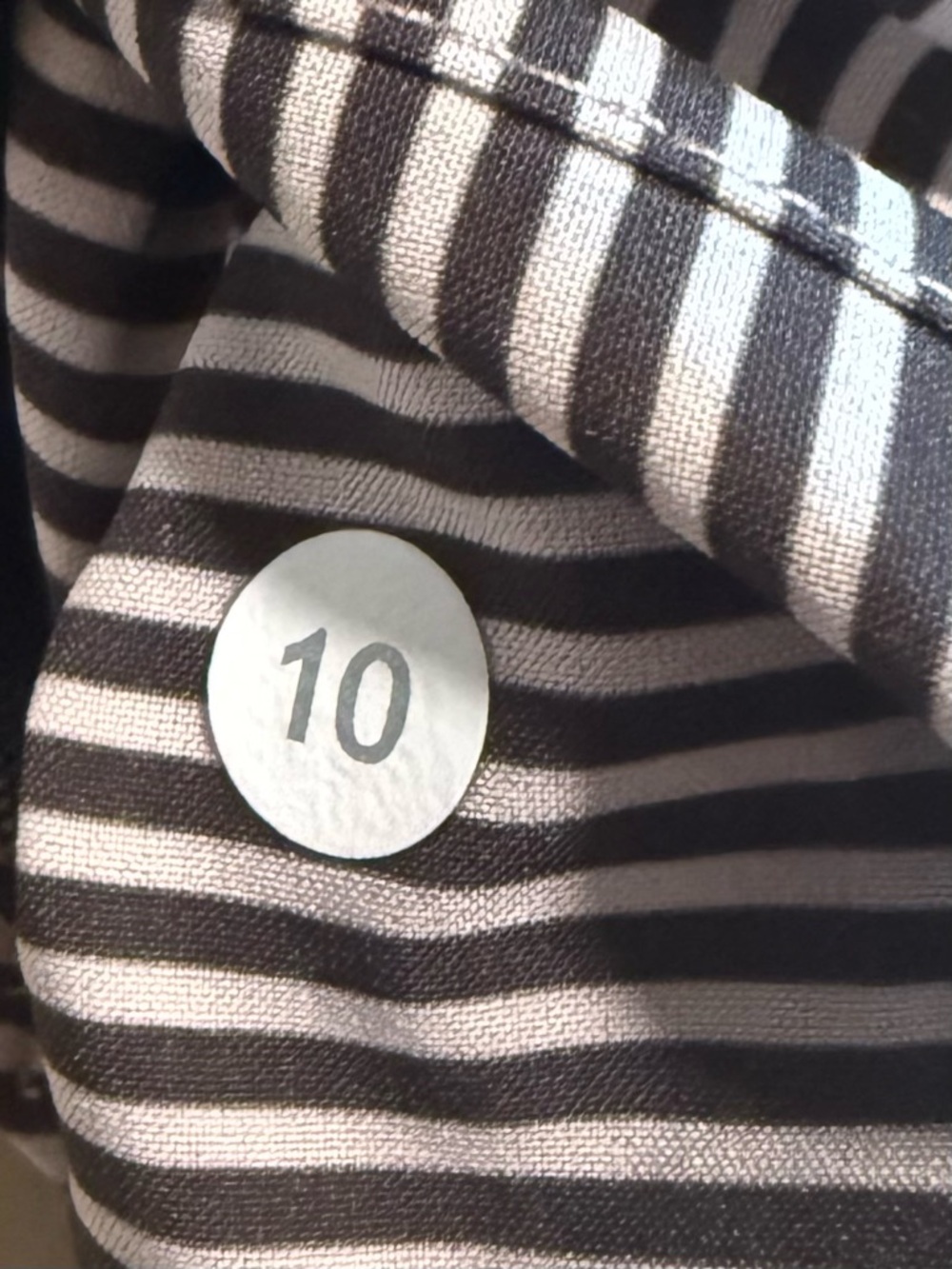 Lululemon Go The Distance Short Reversible 10 - Picture 5 of 7